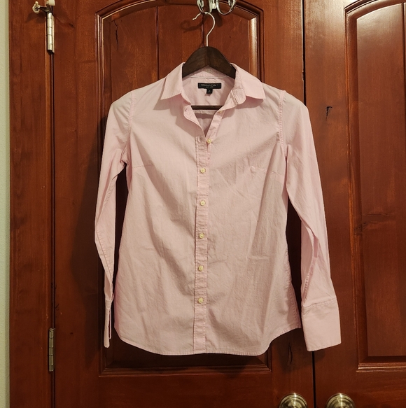 Banana Republic Other - Banana Republic Riley Button-Up Shirt, Size 2
